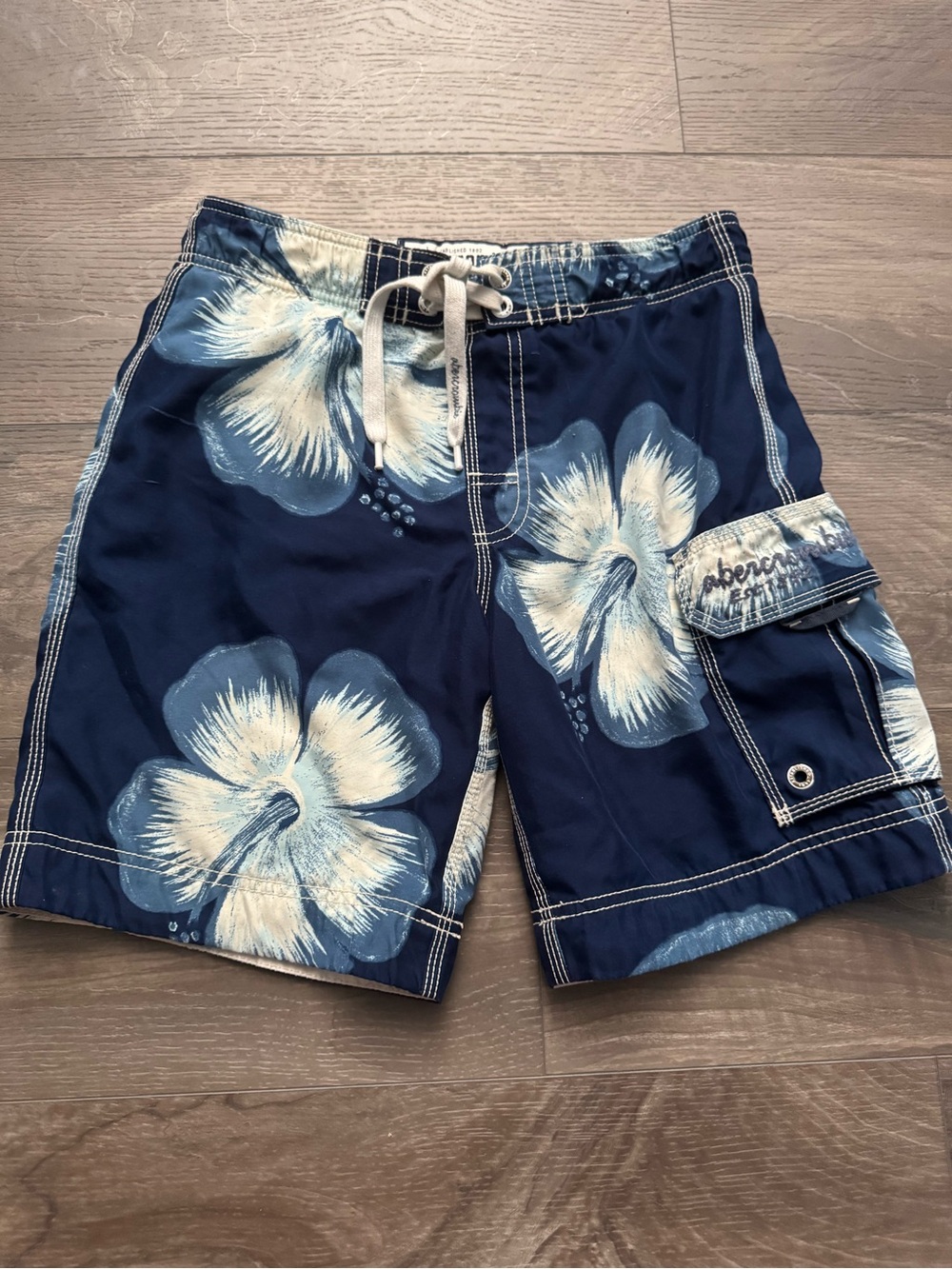 Abercrombie & Fitch Floral Aloha Swim Cargo Shorts Small Blue Flower Vintage